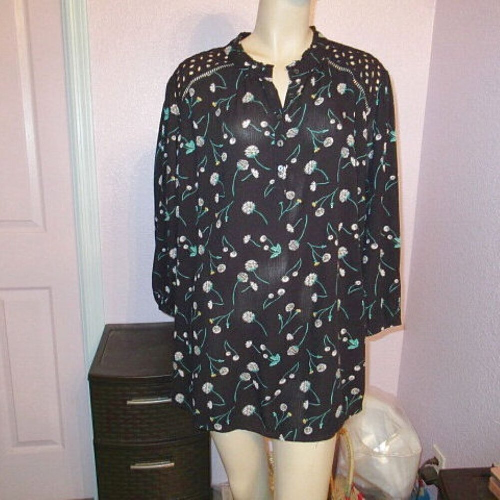 Torrid Dark Floral Tunic Top Size 2X Puff Sleeves Sheer Eyelet Whimsigoth NWT